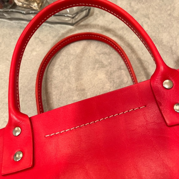 ❤️FINAL REDUCTION❤️. PRICE FIRM.
Vintage Kate Spade Handbag - Picture 14 of 14